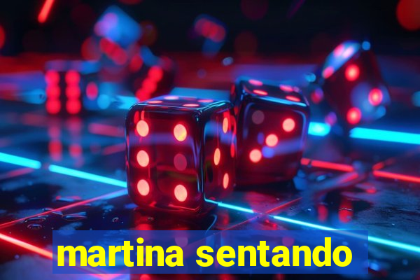 martina sentando